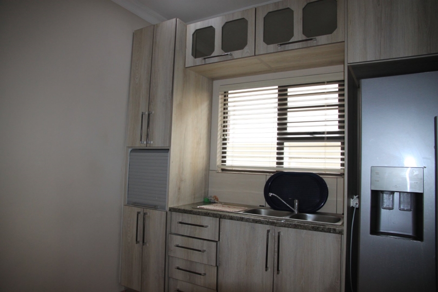  Bedroom Property for Sale in Sunnyridge Eastern Cape